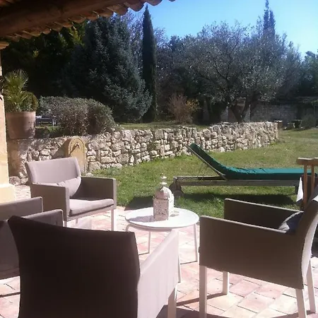 De L'olivier Au Mas Au Coeur De La Provence &spa Nyaraló *